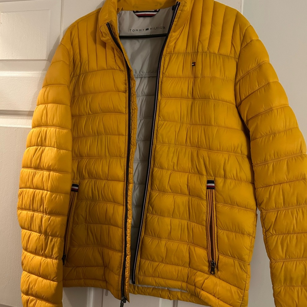 Tommy Hilfiger Men's Mustard Puffer Jacket